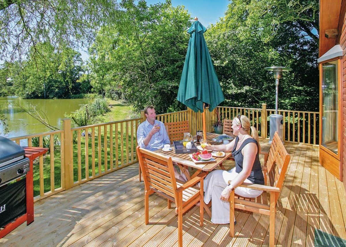 Upton Lakes Lodges Cullompton Eksteriør billede